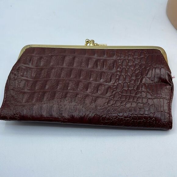 Vintage CVP croc embossed leather wallet . - Picture 2 of 8